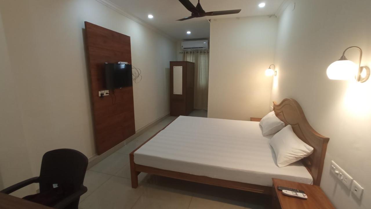 Arackal Inn กัตตะยัม ภายนอก รูปภาพ